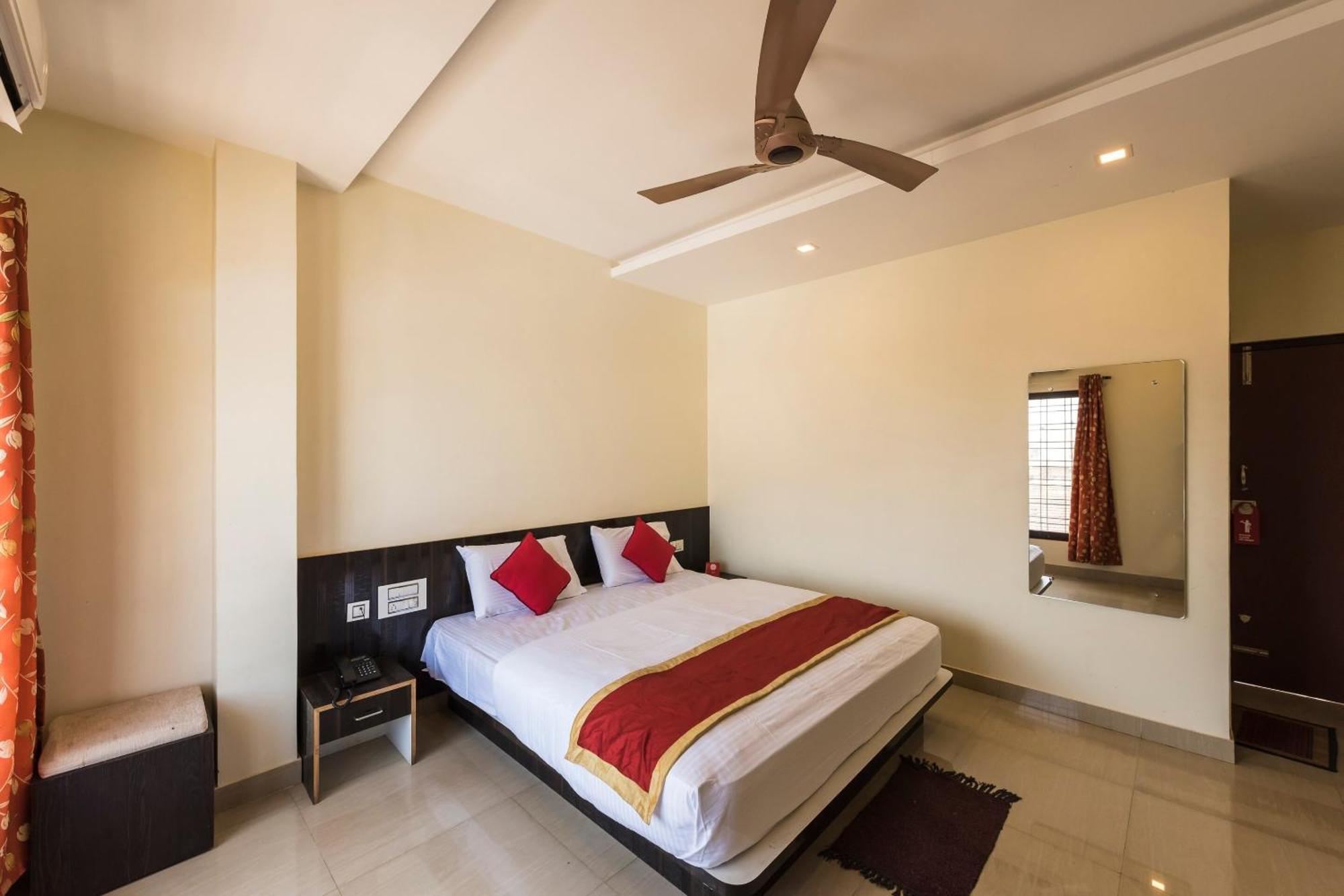 Hotel O Sri Venkatesha Residency Chikmagalūr Extérieur photo